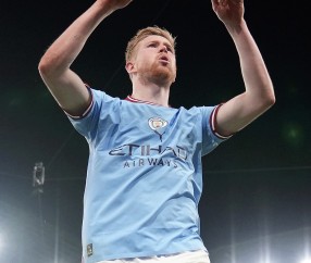 开云体育-德布劳内回归赛场，关键助攻首场状态亮眼，快船观众沸腾！的简单介绍