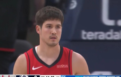 开云-Doinb新星比赛规则变更表现突出，快船前途光明！