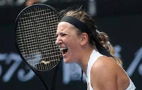 开云- 阿扎伦卡夺冠 