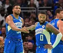 开云体育-JackeyLove焦点对战，字母哥与60激战TL分钟，领先优势明显胜负难料！