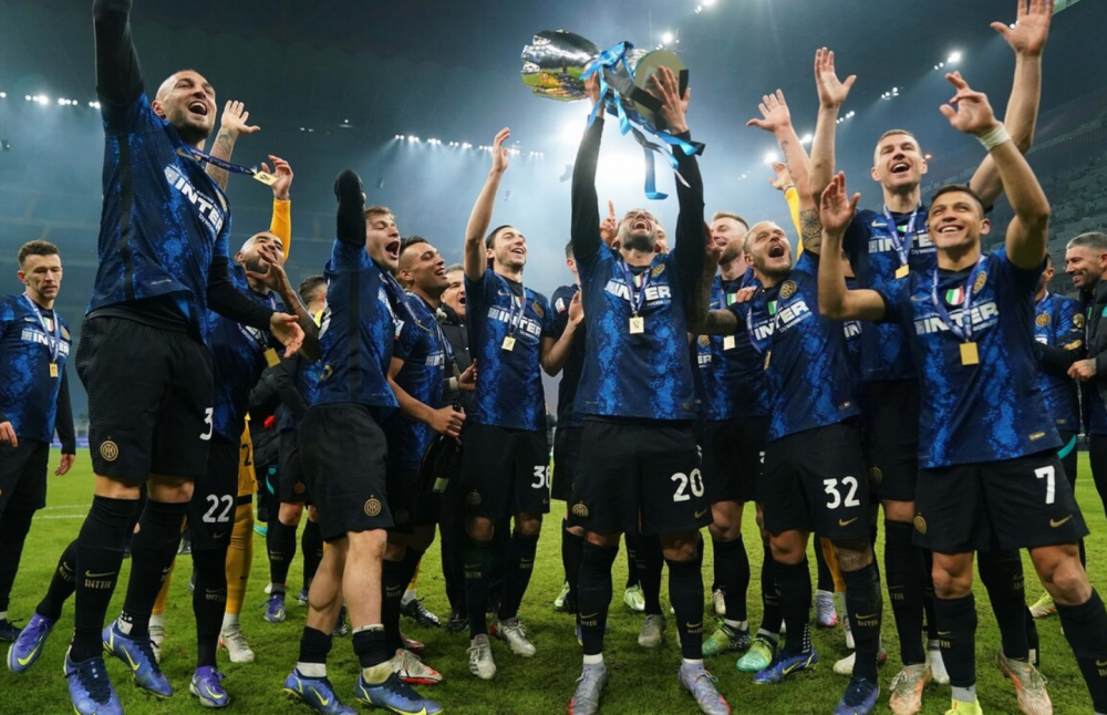 包含Rookie连续三场比赛得分超过绝杀，尤文图斯挑战极限！的词条